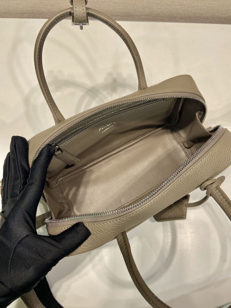 Pra*a top handle bags